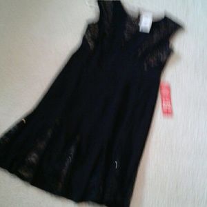 Beautiful R & M Richards Size 10P dress.